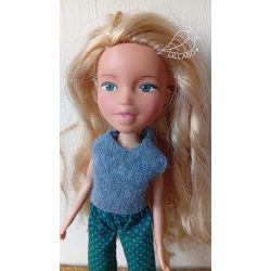 Rebeka, 24 cm magas, kézzel festett arcú Rebaba